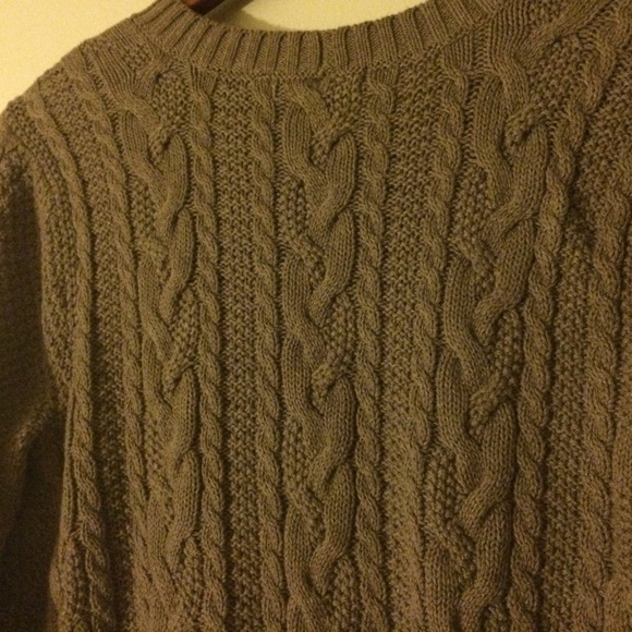 Tan sweater - Picture 4 of 5